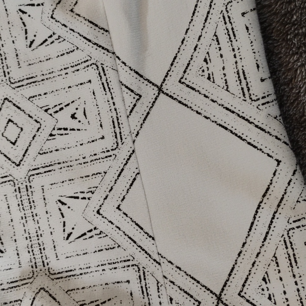 Cynthia Steffe NWT Geometric Sleeveless Dress - Picture 7 of 8